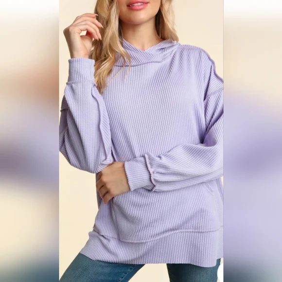 PLUS LAVENDER TEXTURED OVERSIZED PULLOVER WITH KANGAROO POCKET - Picture 2 of 5